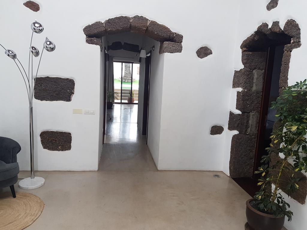 Hotelito Rural Flor De Timanfaya ตินาโค ภายนอก รูปภาพ