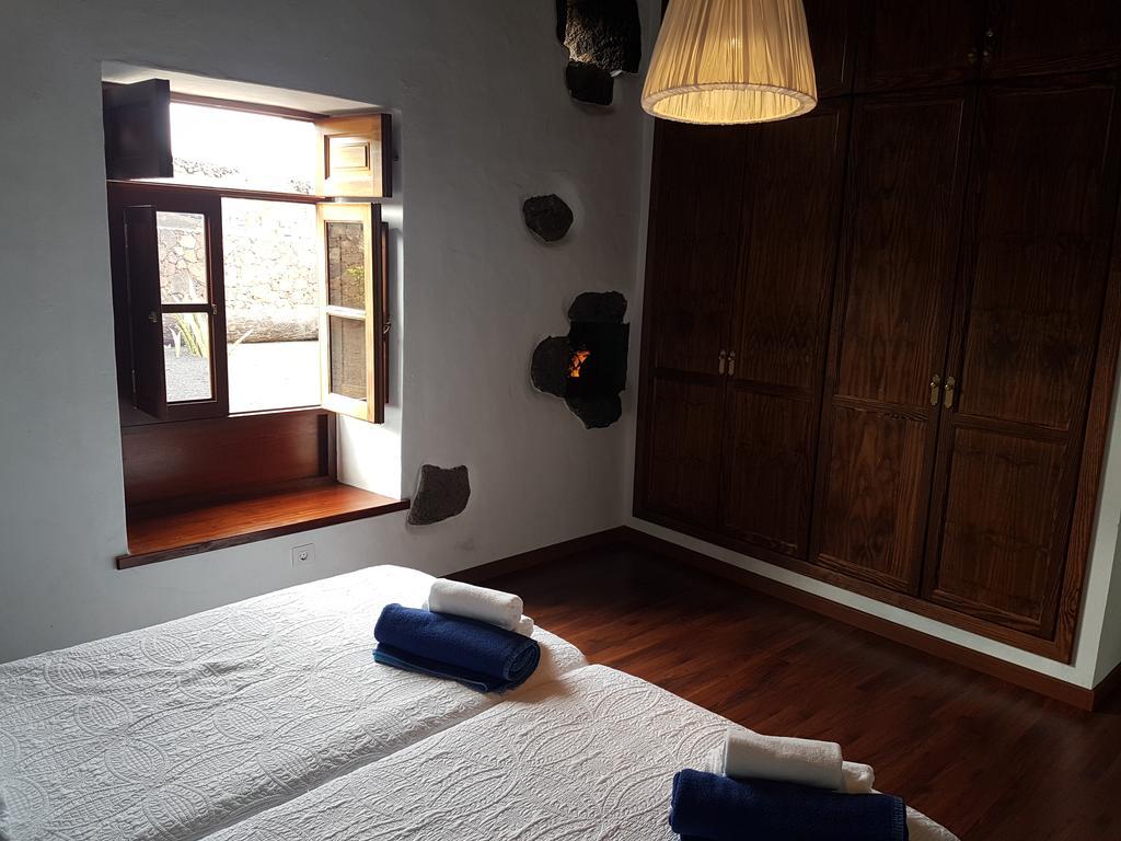 Hotelito Rural Flor De Timanfaya ตินาโค ภายนอก รูปภาพ