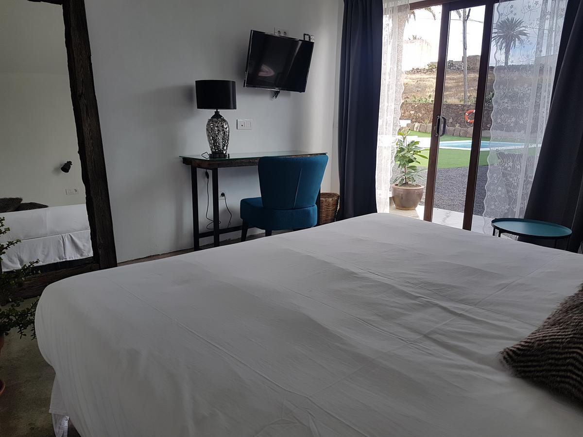 Hotelito Rural Flor De Timanfaya ตินาโค ภายนอก รูปภาพ