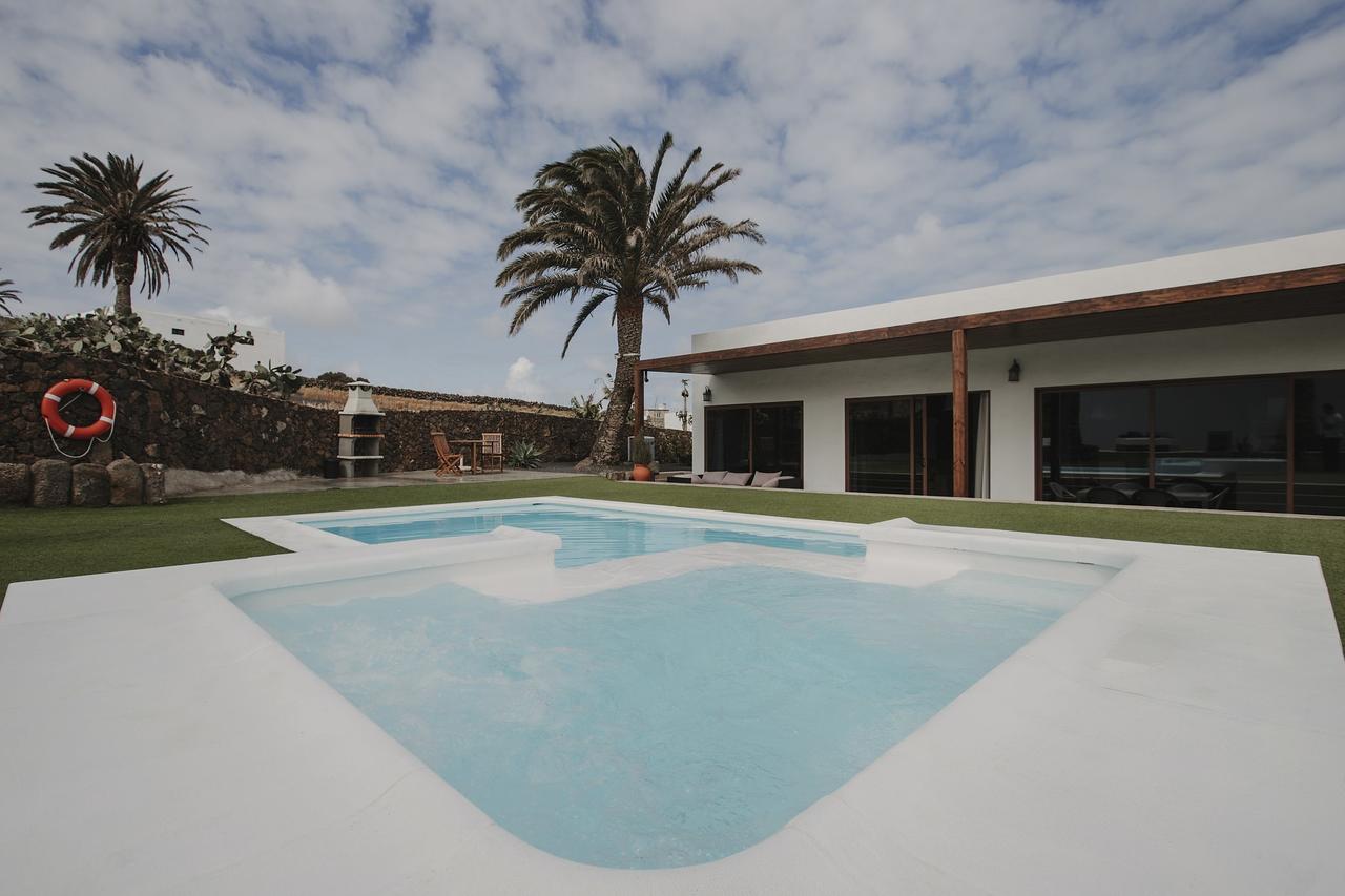 Hotelito Rural Flor De Timanfaya ตินาโค ภายนอก รูปภาพ